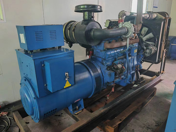 临沭100kW柴油发电机组使用多级机油有哪些优缺点？
